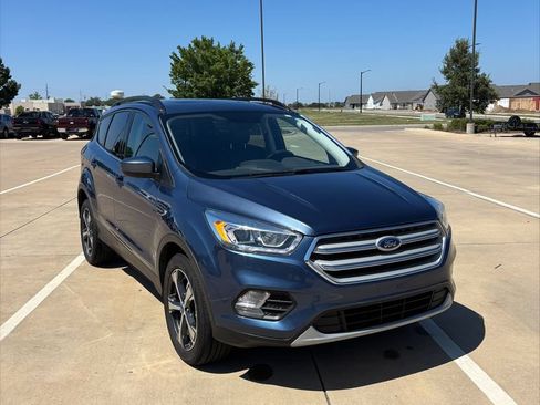 Used 2018 Ford Escape SEL w/ Canadian Touring Package AWD/4WD image 7