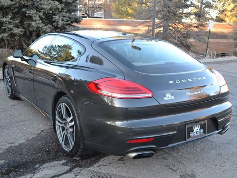 Used 2014 Porsche Panamera 4 w/ Premium Package image 15