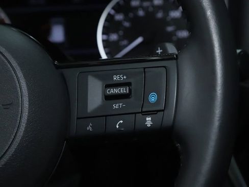 Used 2022 Nissan Rogue SL w/ SL Premium Package image 25