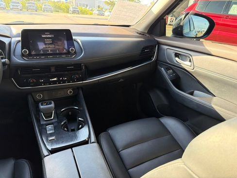 Used 2023 Nissan Rogue SL FWD image 19