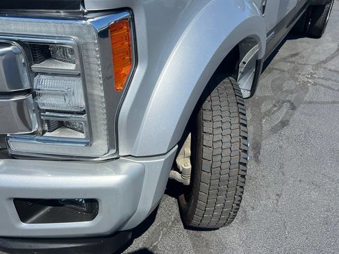 Used 2019 Ford F450 Platinum w/ Platinum Ultimate Package AWD/4WD image 3