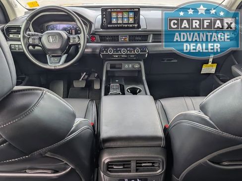 Used 2025 Honda Pilot Elite image 18