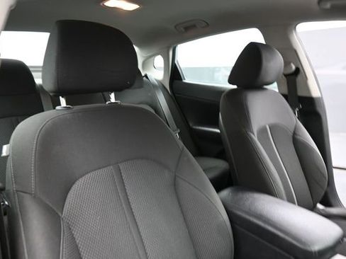 Used 2020 Kia Optima LX FWD image 25
