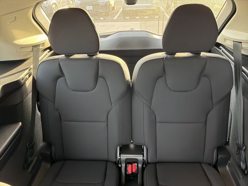 New 2026 Volvo XC90 B5 Core w/ Protection Package Premier image 19