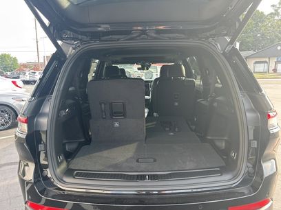 New 2025 Jeep Grand Cherokee L Altitude