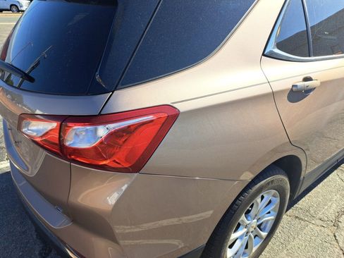 Used 2018 Chevrolet Equinox LT image 18