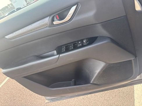 Used 2019 MAZDA CX-5 Sport FWD image 6