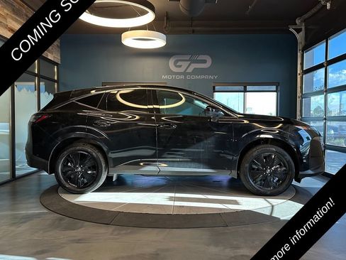 Used 2025 Nissan Murano SV AWD/4WD image 2
