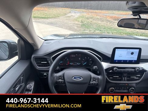 Used 2020 Ford Escape SE image 49