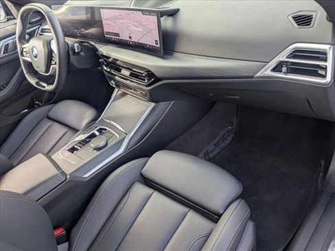 Used 2025 BMW 430i w/ Premium Package image 19