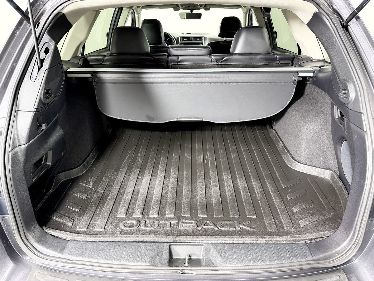 Used 2019 Subaru Outback 3.6R Limited AWD/4WD image 14