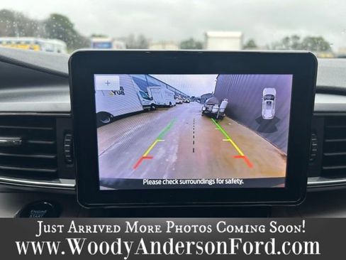 Used 2023 Ford Explorer XLT w/ Equipment Group 202A image 12