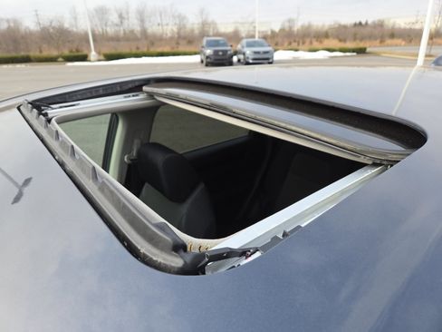 Used 2024 Honda CR-V EX image 3