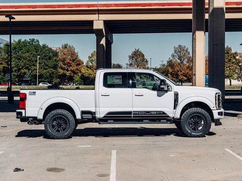 New 2026 Ford F250 Lariat w/ Black Appearance Package AWD/4WD image 11