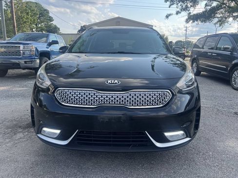 Used 2017 Kia Niro FWD image 3