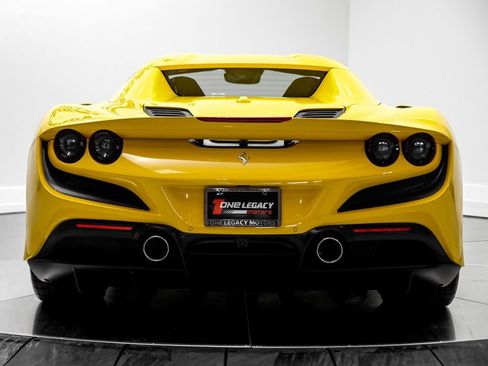 Used 2022 Ferrari F8 Tributo RWD image 11