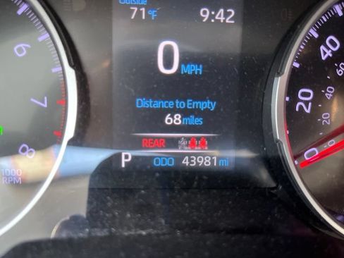 Used 2019 Toyota RAV4 XLE AWD/4WD image 13