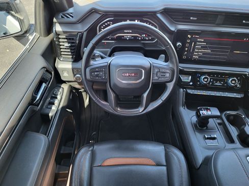Used 2022 GMC Sierra 1500 AT4 w/ AT4 Premium Package image 15