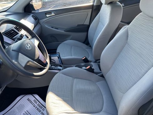 Used 2016 Hyundai Accent SE image 5