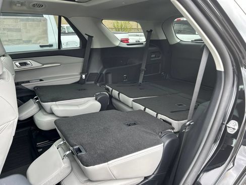 New 2026 Ford Explorer Active w/ Active Comfort Package AWD/4WD image 37