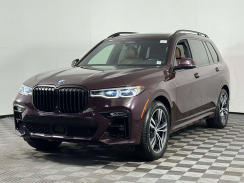 Used 2021 BMW X7 M50i w/ Dynamic Handling Package AWD/4WD image 7