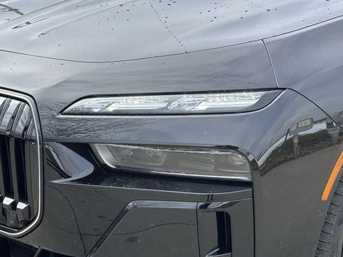 Certified 2025 BMW 760i xDrive w/ Executive Package image 6