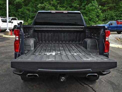 Used 2021 Chevrolet Silverado 1500 Custom Trail Boss w/ Safety Confidence Package AWD/4WD image 9