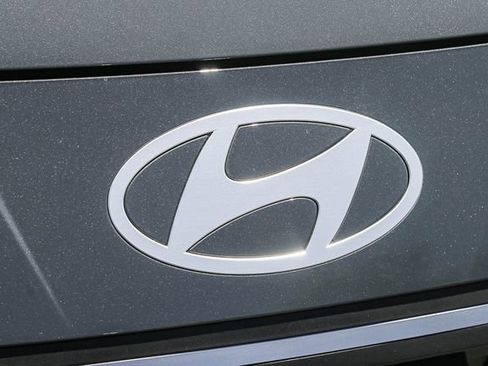 Certified 2026 Hyundai Elantra Sport w/ Cargo Package FWD image 7