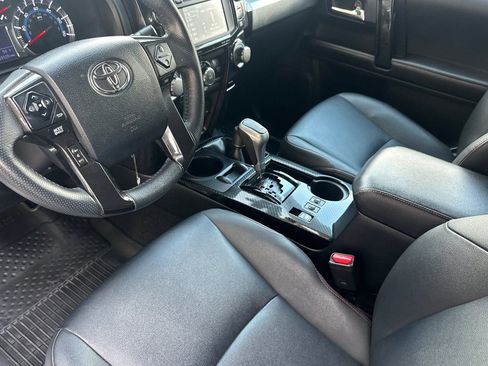 Used 2019 Toyota 4Runner TRD Off-Road Premium image 11