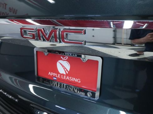 Used 2021 GMC Yukon XL SLT w/ SLT Premium Package AWD/4WD image 29