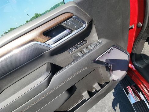 Certified 2023 Chevrolet Silverado 1500 High Country w/ High Country Premium Package image 13