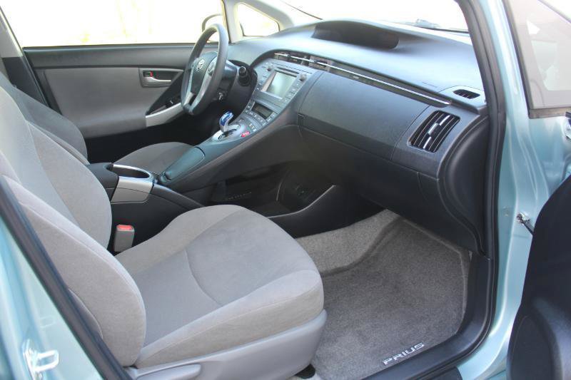 Used 2015 Toyota Prius Two FWD image 20