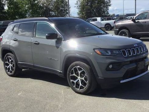 Certified 2024 Jeep Compass Limited image 2