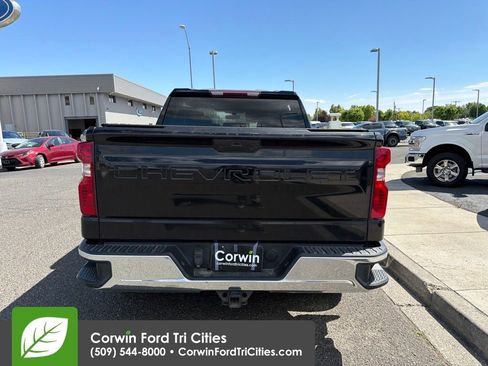 Used 2021 Chevrolet Silverado 1500 LT w/ Bed Protection Package AWD/4WD image 13