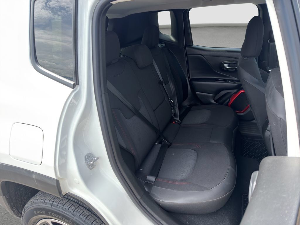 Used 2017 Jeep Renegade Trailhawk AWD/4WD image 19