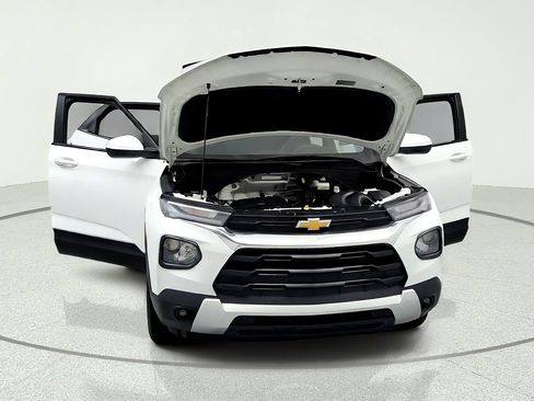 Used 2023 Chevrolet TrailBlazer LT w/ Convenience Package AWD/4WD image 13