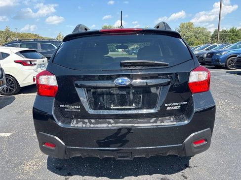 Used 2016 Subaru Crosstrek 2.0i Premium w/ Moonroof Package AWD/4WD image 4