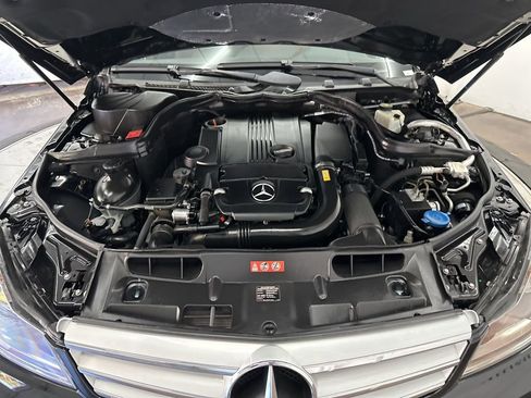 Used 2012 Mercedes-Benz C 250 Sedan image 29