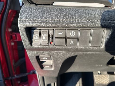 Certified 2023 Honda Odyssey Sport image 19