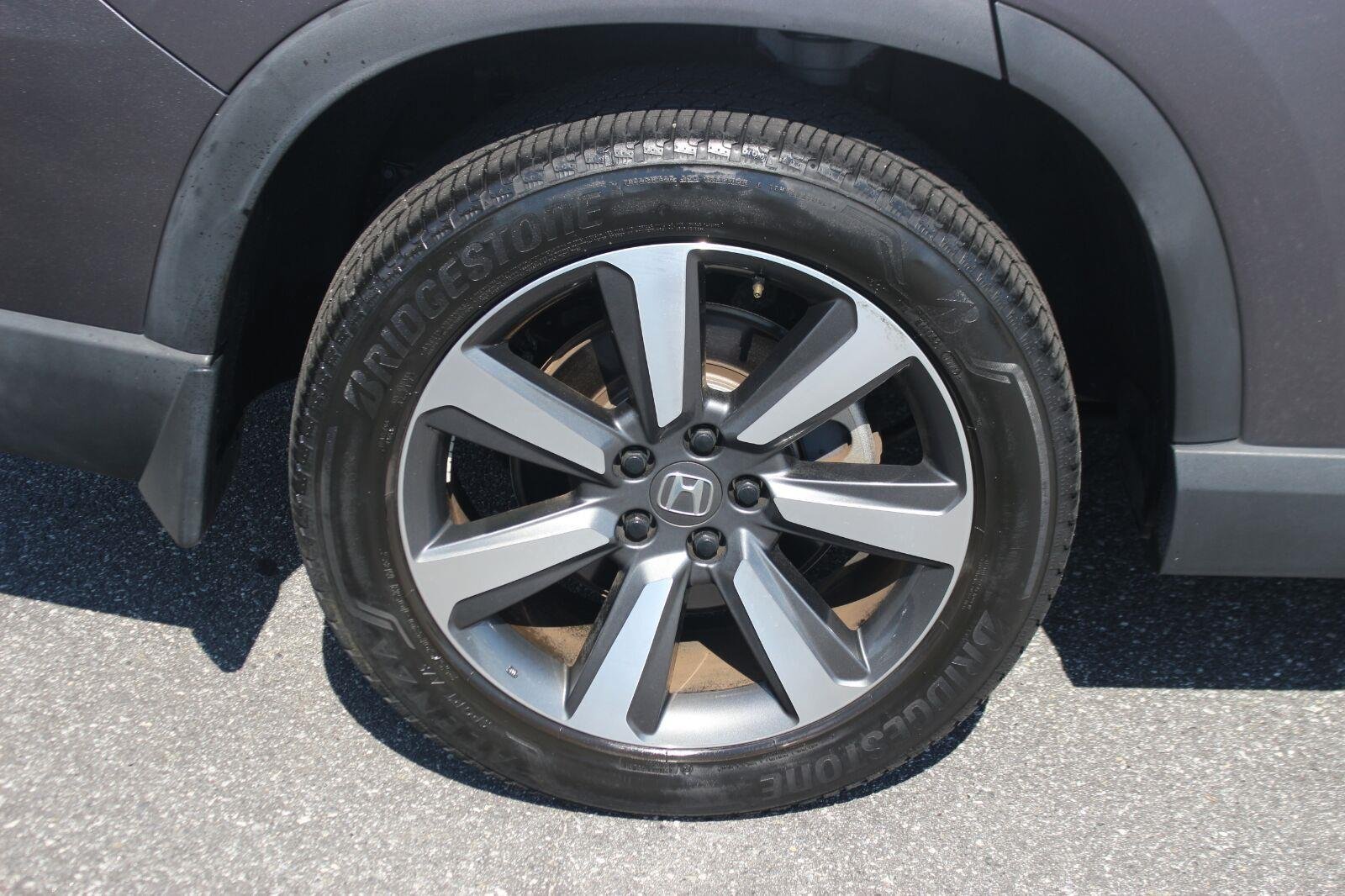 Used 2024 Honda Pilot Touring image 43