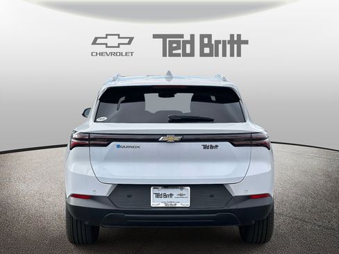 New 2026 Chevrolet Equinox EV LT image 5