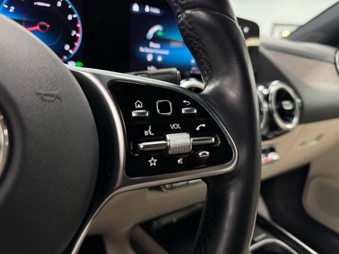 Used 2023 Mercedes-Benz GLA 250 4MATIC image 22