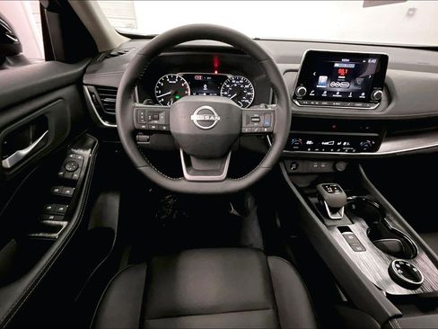 New 2026 Nissan Rogue SV AWD/4WD image 42