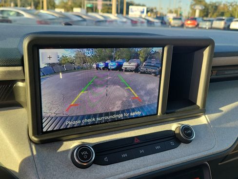 Used 2024 Ford Maverick XLT image 12