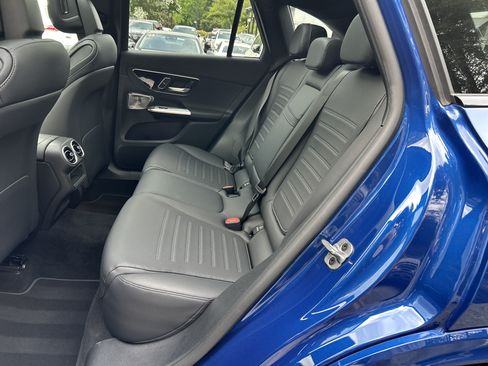 Certified 2025 Mercedes-Benz GLC 300 image 41