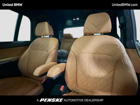 New 2027 BMW X7 xDrive40i AWD/4WD image 13
