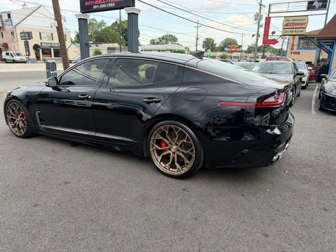 Used 2018 Kia Stinger GT1 RWD image 4