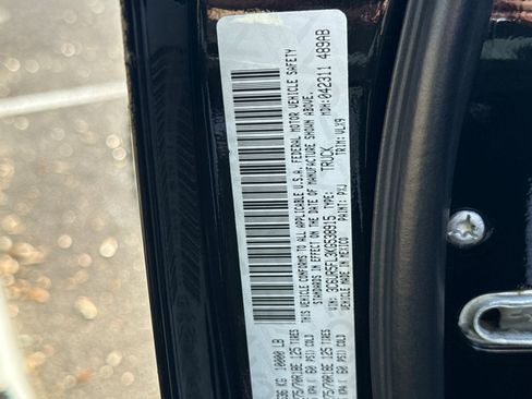 Used 2019 RAM 2500 Laramie image 38