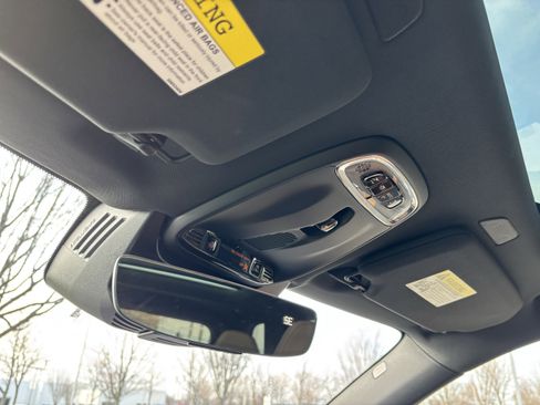 Used 2021 Volvo XC90 T6 Momentum w/ Advanced Package image 28