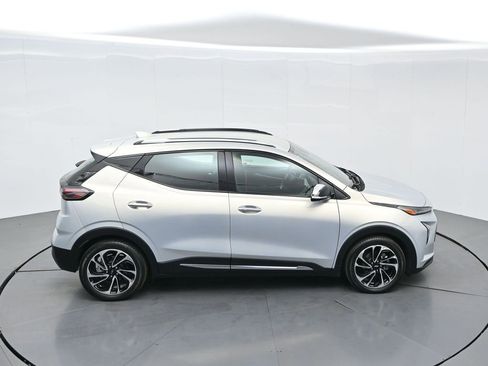 Used 2023 Chevrolet Bolt EUV Premier image 55